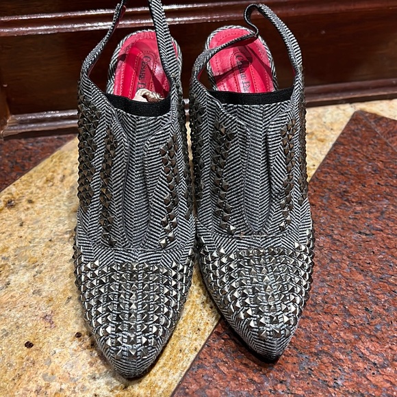 Cesare Paciotti studded shoes size 38.5 - Picture 1 of 5